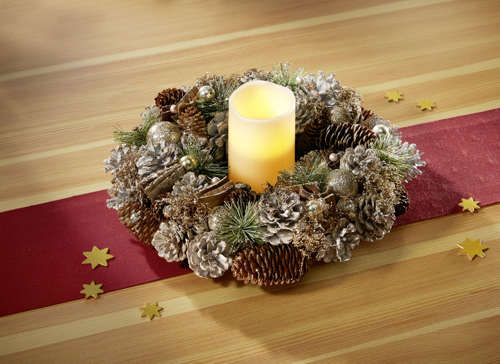 Weihnachtliche Dekorationen - Tischkranz mit LED-Echtwachskerze, in Farbe GOLD-GRÜN